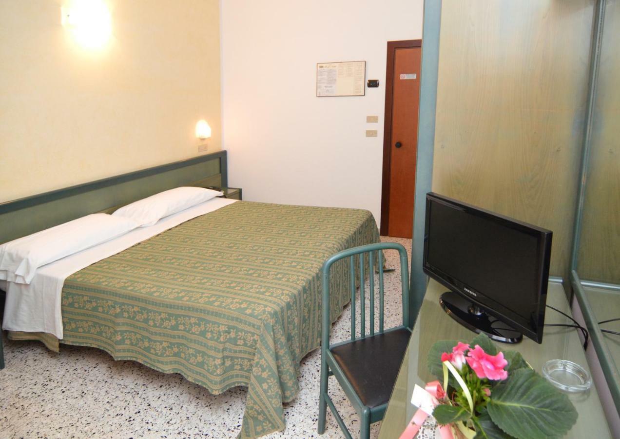 Hotel Adele Bellaria-Igea Marina Dış mekan fotoğraf