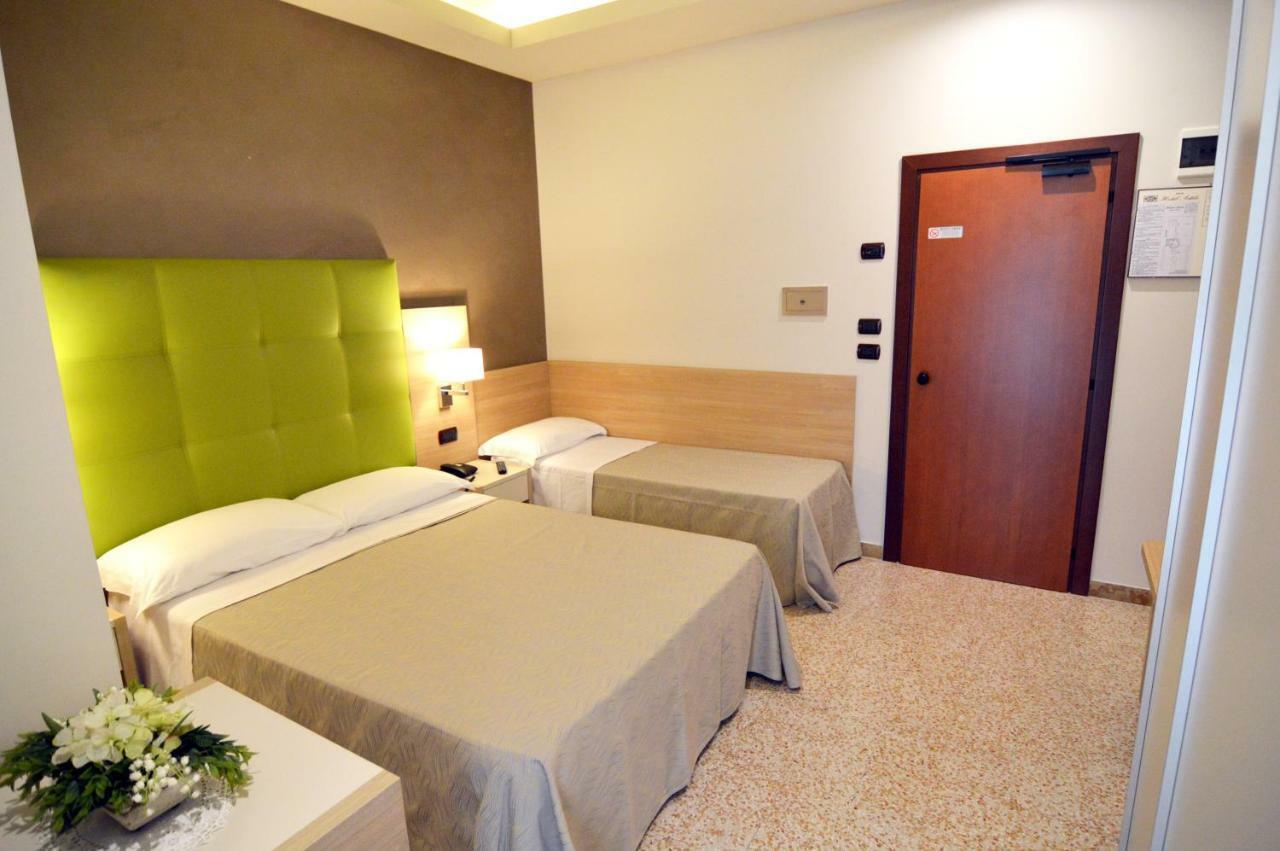 Hotel Adele Bellaria-Igea Marina Dış mekan fotoğraf